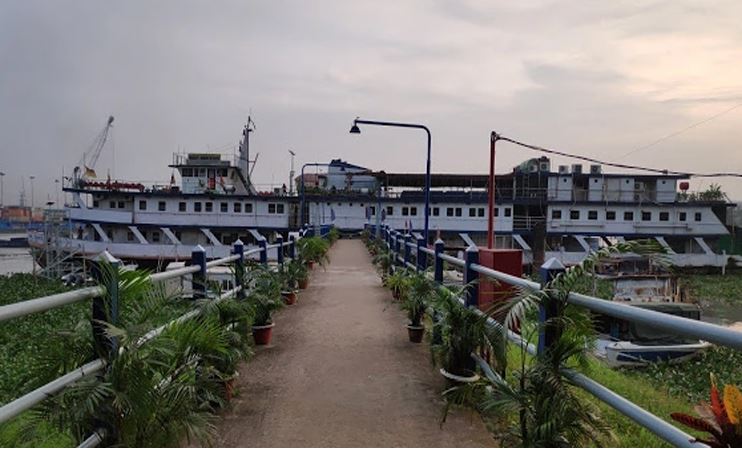 Floating Restaurant